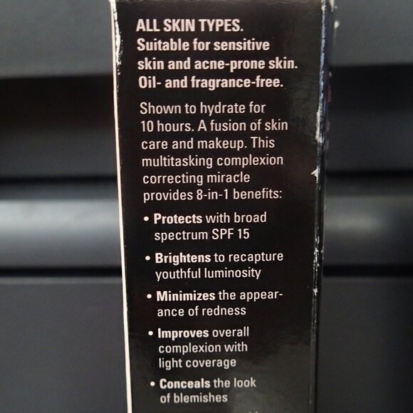 COPY - Mary Kay CC Cream Very Light - Picture 3 of 8